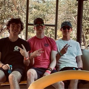 Meet your Posher, Eric